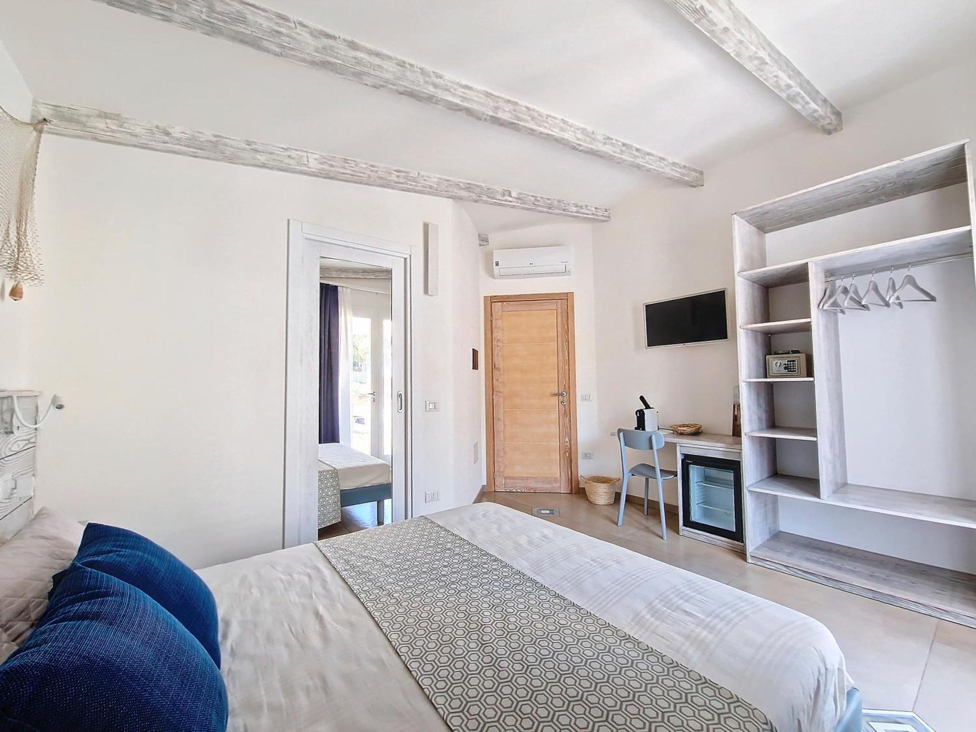 Hotel L'Onda Marina à Castelsardo Extérieur photo