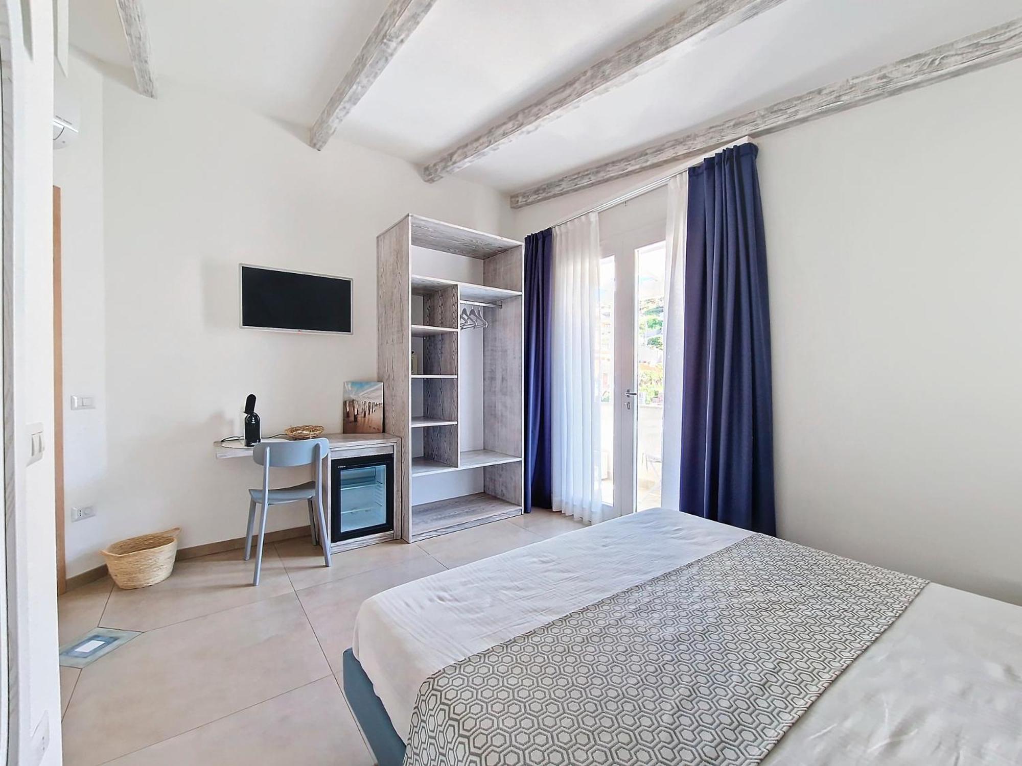 Hotel L'Onda Marina à Castelsardo Extérieur photo